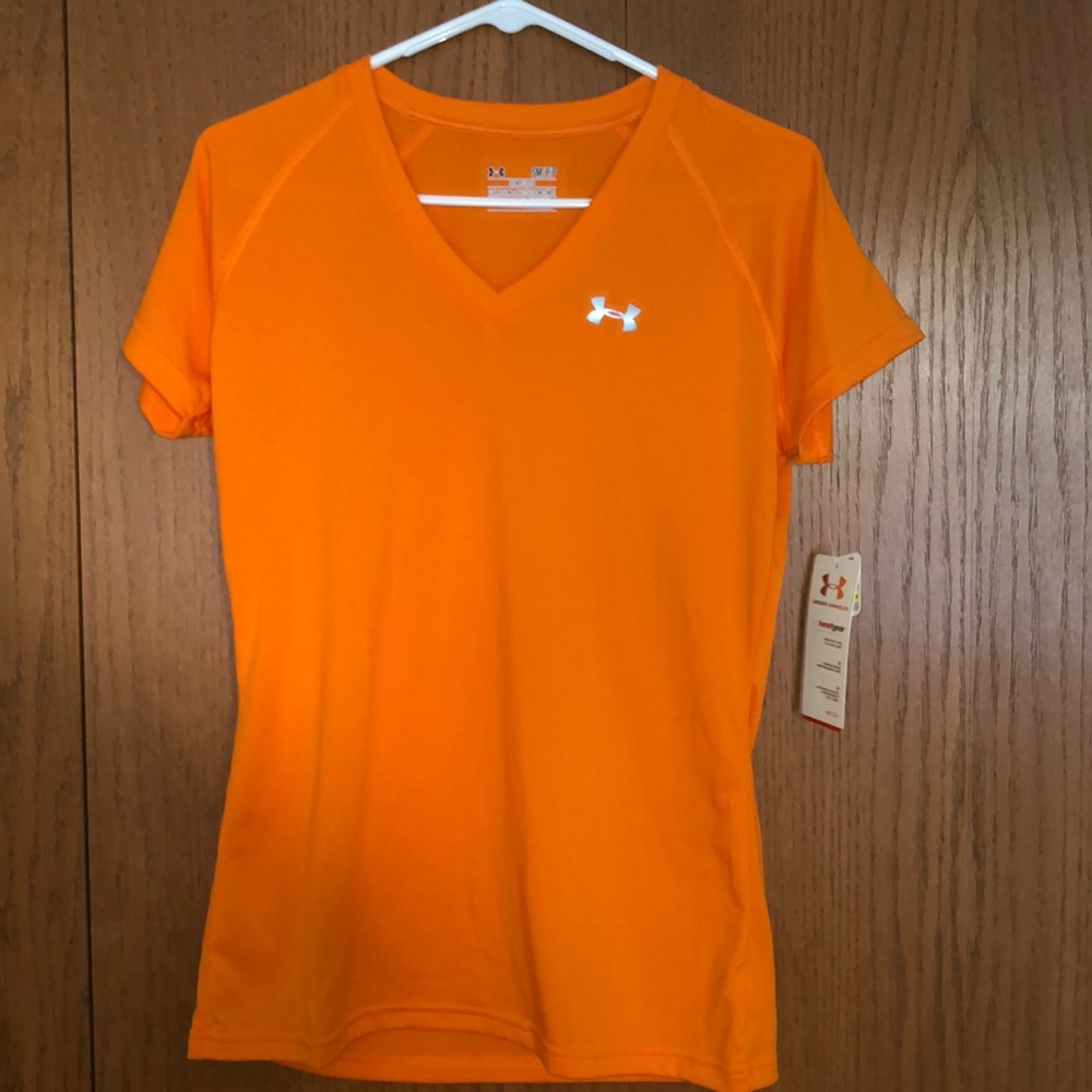 NWT WMNS Workout Under Armour ShortSleeve Tee
